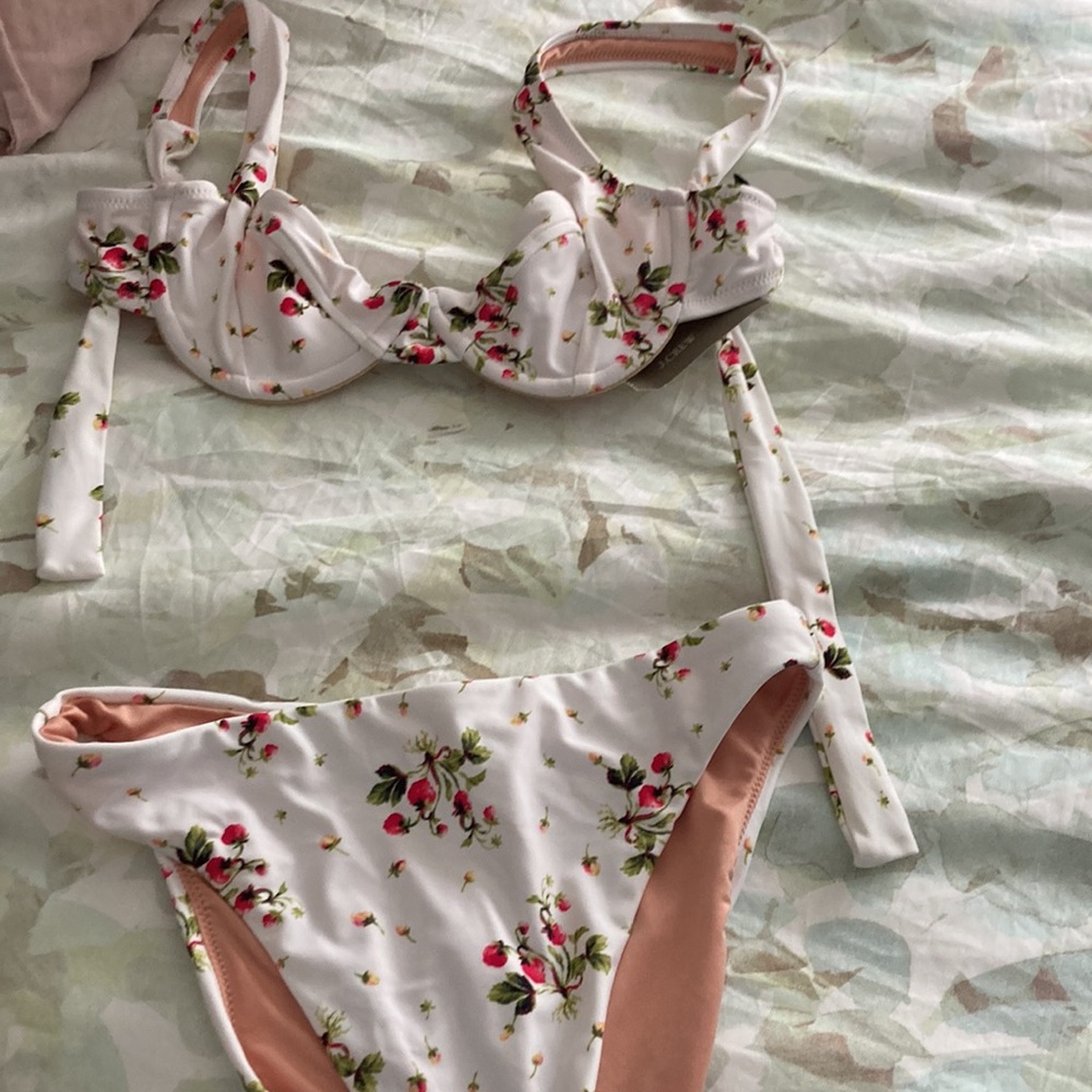 J CREW Strawberry Print Retro Style High Waist Cut Bikini Top & Bottom Set - Picture 2 of 6